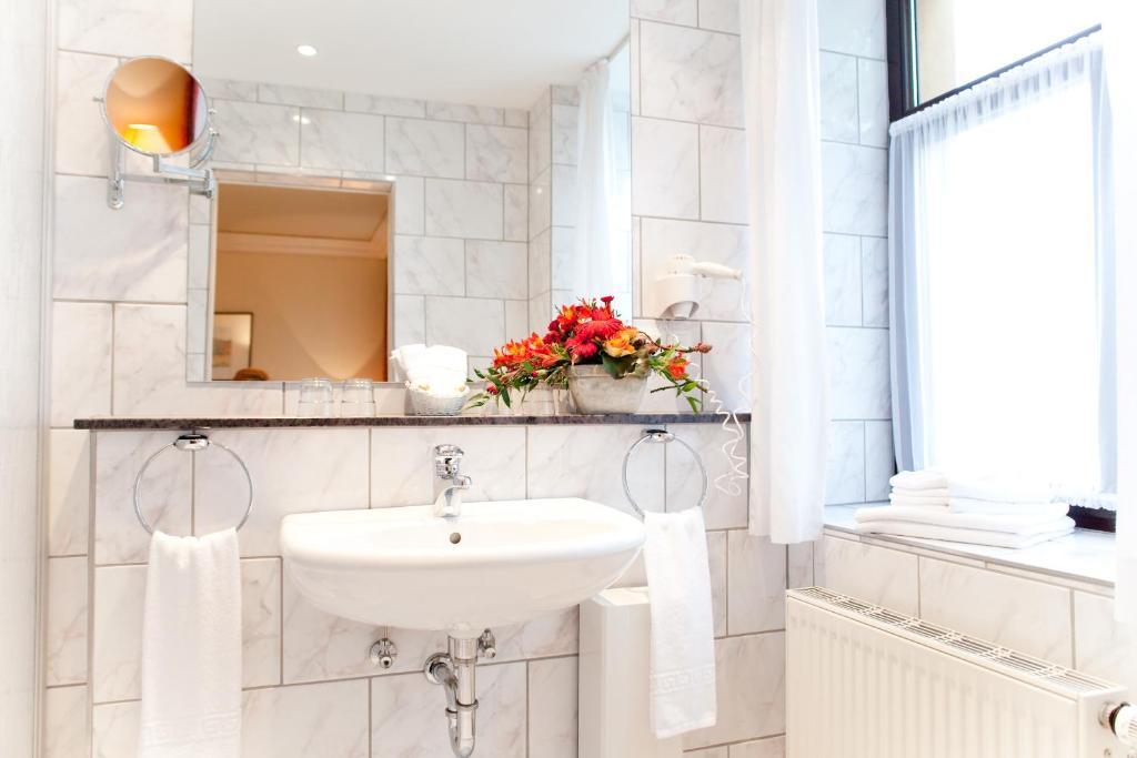 Hotel Weisses Ross Marienberg Habitación foto